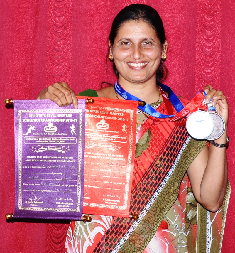 Mudarangady School teacher Sunitha wins laurels at Masters Athletic event